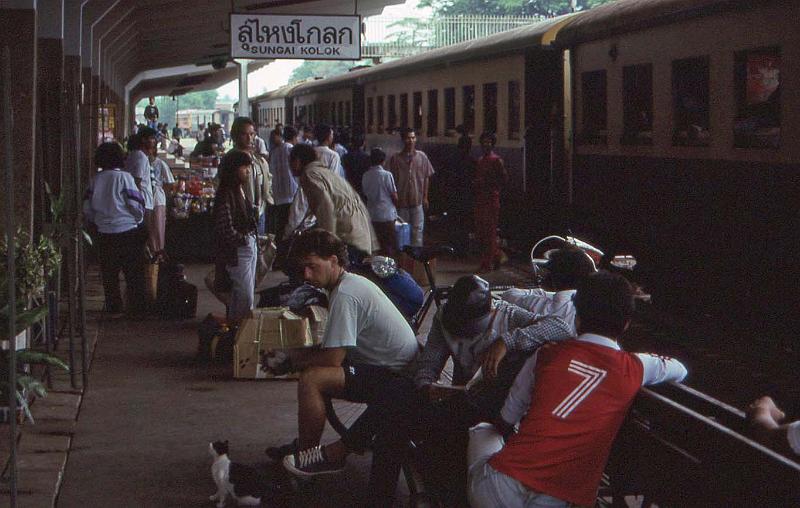 WT 0800 118-30 Thailand Sungai Kolok Station.jpg